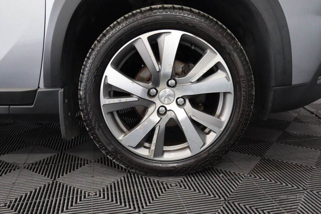 Apr 2017 Peugeot 2008 1.6 BlueHDi 100 Allure 5dr