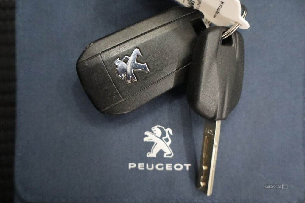 Apr 2017 Peugeot 2008 1.6 BlueHDi 100 Allure 5dr