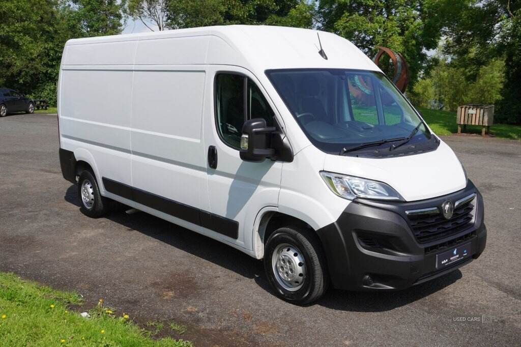 Oct 2022 Vauxhall Movano 2.2 Turbo D 140ps H2 Van Dynamic