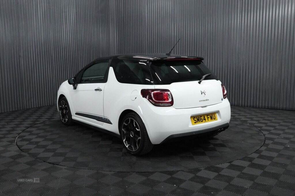 Jan 2015 Citroen DS3 1.6 BlueHDi DSire 3dr