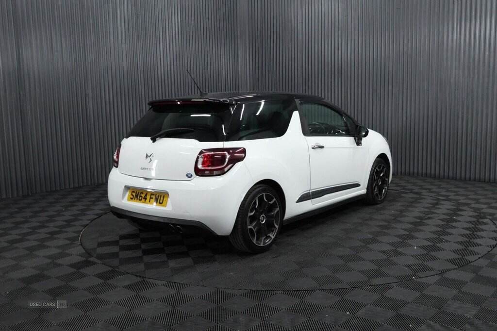 Jan 2015 Citroen DS3 1.6 BlueHDi DSire 3dr