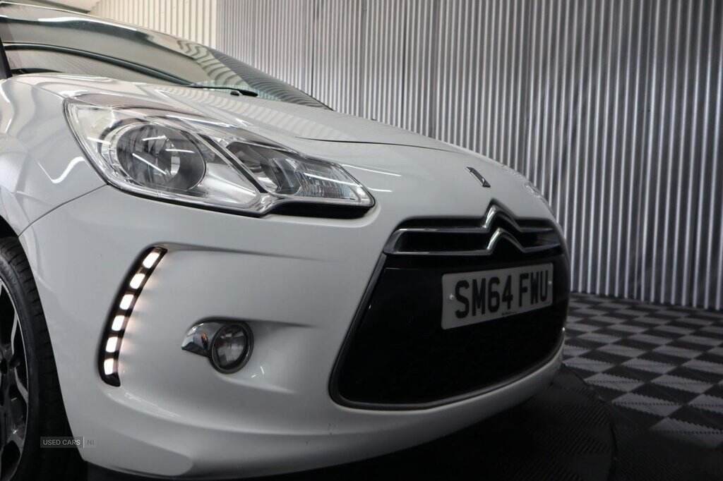 Jan 2015 Citroen DS3 1.6 BlueHDi DSire 3dr