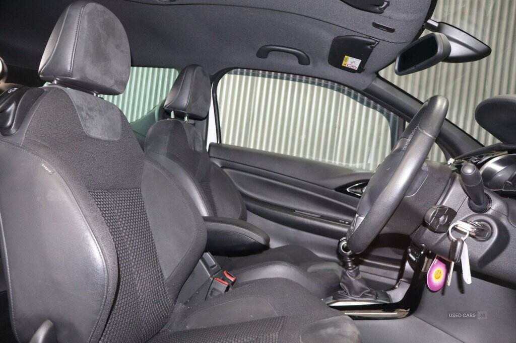Jan 2015 Citroen DS3 1.6 BlueHDi DSire 3dr