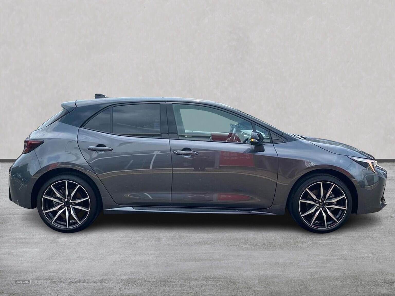  2025 Toyota Corolla 1.8 Hybrid Gr Sport 5Dr Cvt [Bi-Tone]