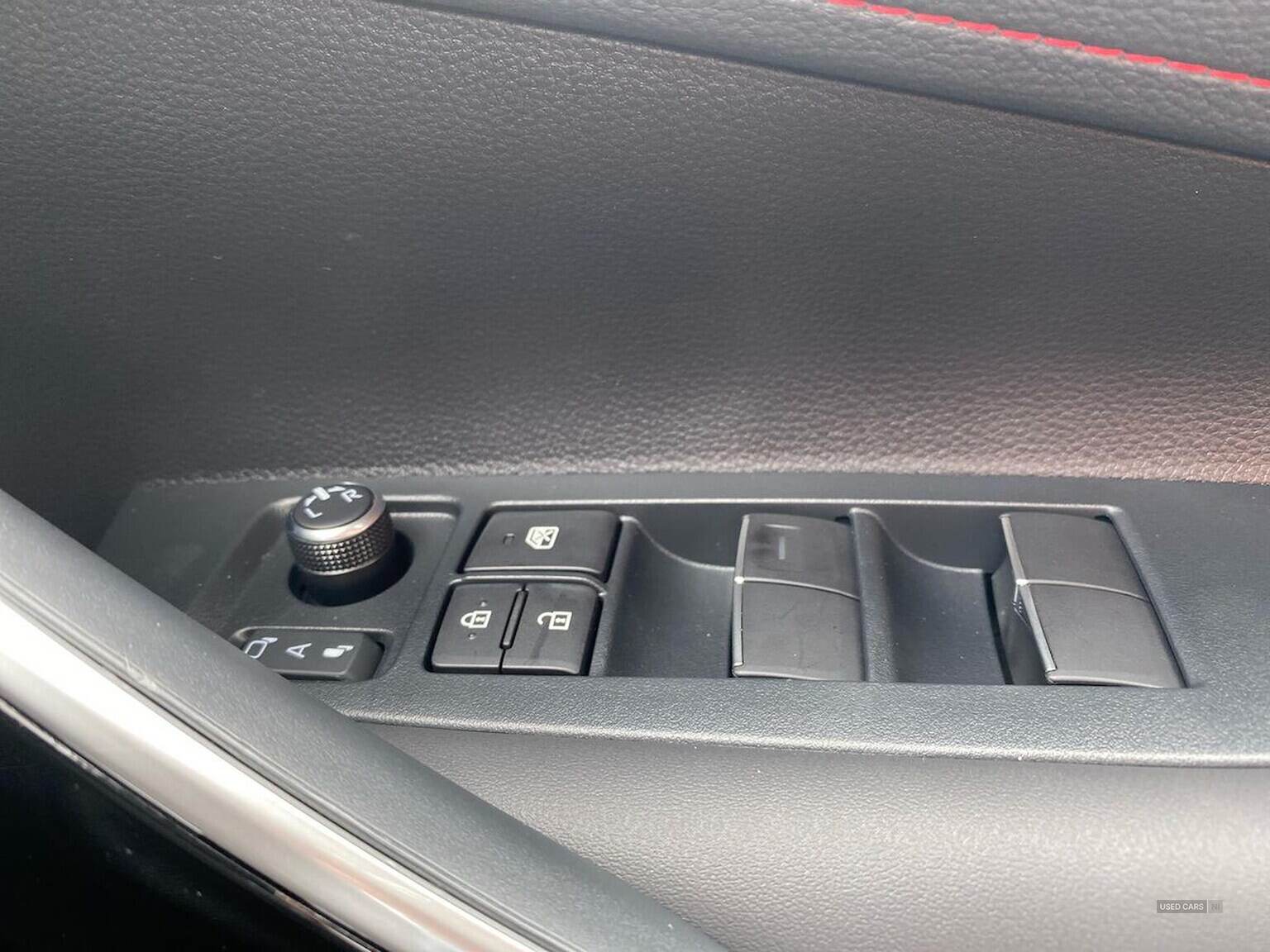  2025 Toyota Corolla 1.8 Hybrid Gr Sport 5Dr Cvt [Bi-Tone]