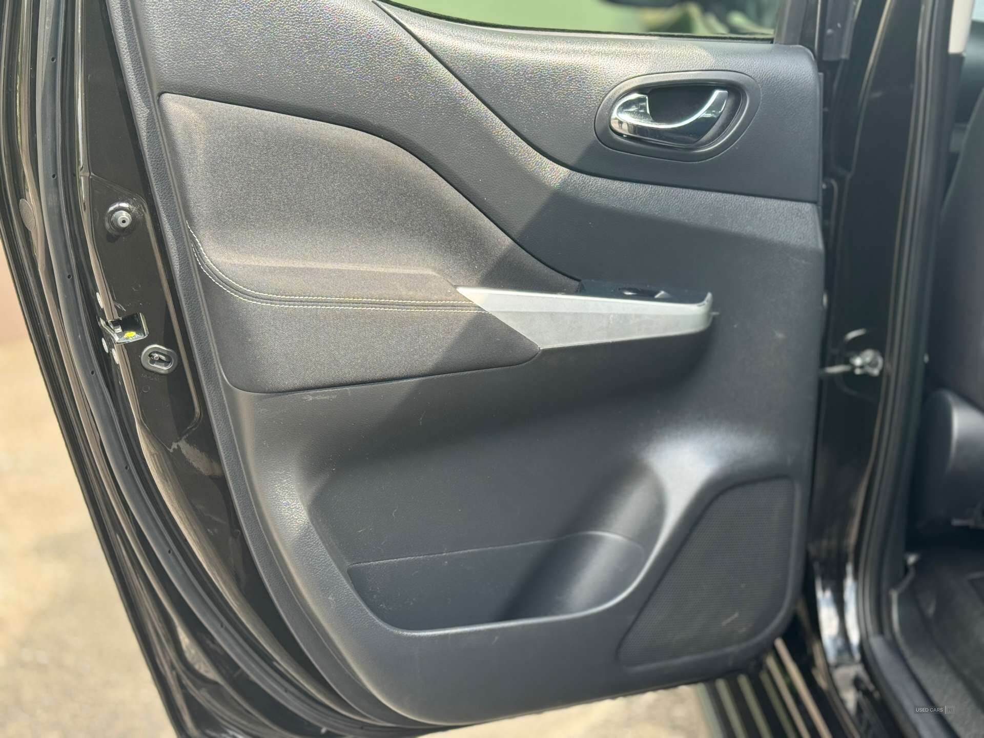 Nov 2019 Nissan Navara DoubleCab PickUp N-Connecta 2.3dCi 190 TT 4WD Auto