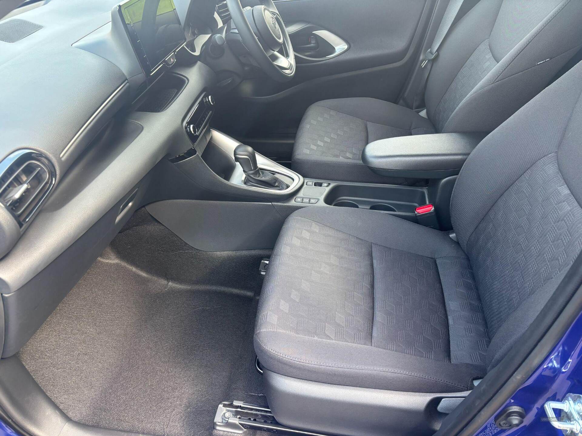 Feb 2025 Toyota Yaris 1.5 Hybrid Icon 5dr CVT