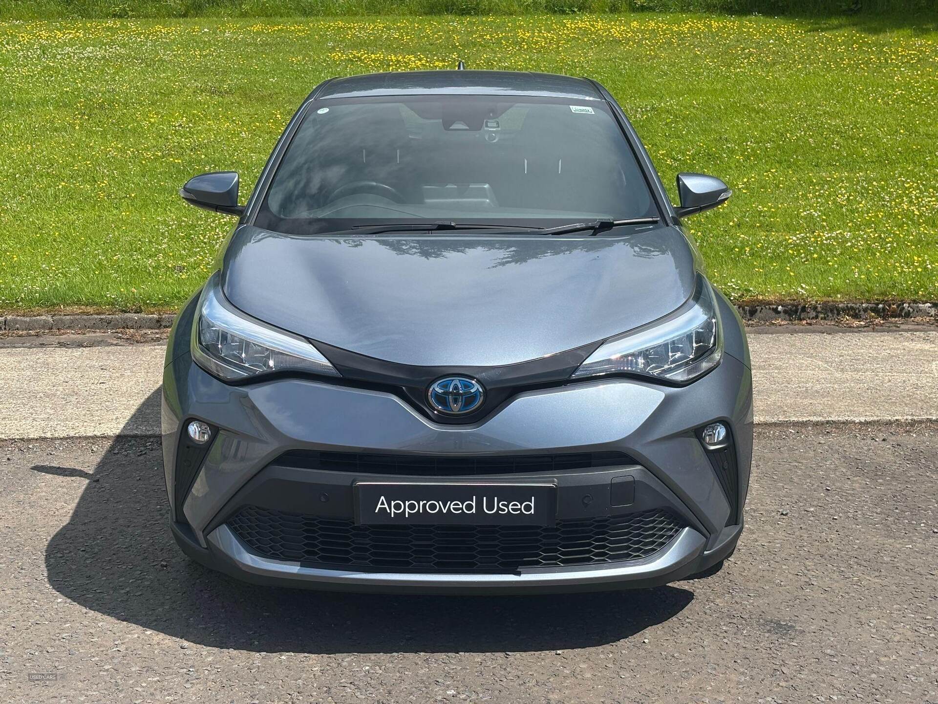 Oct 2022 Toyota C-HR 1.8 Hybrid Design 5dr CVT