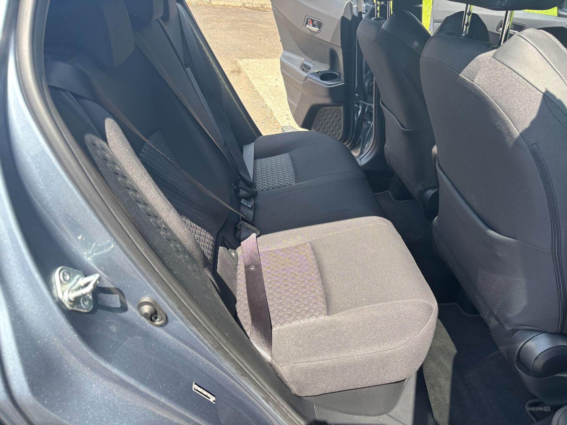 Oct 2022 Toyota C-HR 1.8 Hybrid Design 5dr CVT