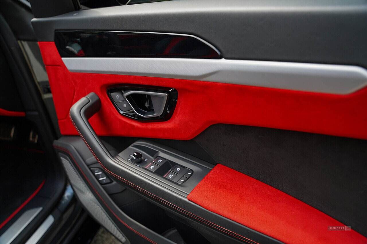 Jun 2019 Lamborghini Urus 4.0T FSI V8 5dr Auto