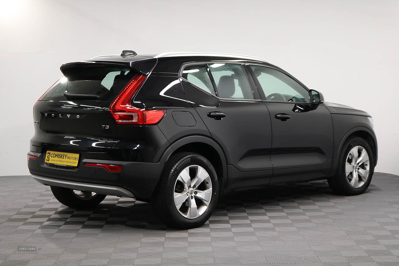 Nov 2020 Volvo XC40 1.5 T3 [163] Momentum 5dr