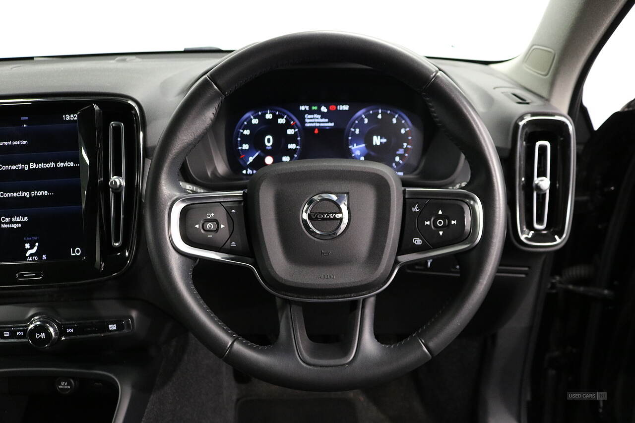 Nov 2020 Volvo XC40 1.5 T3 [163] Momentum 5dr