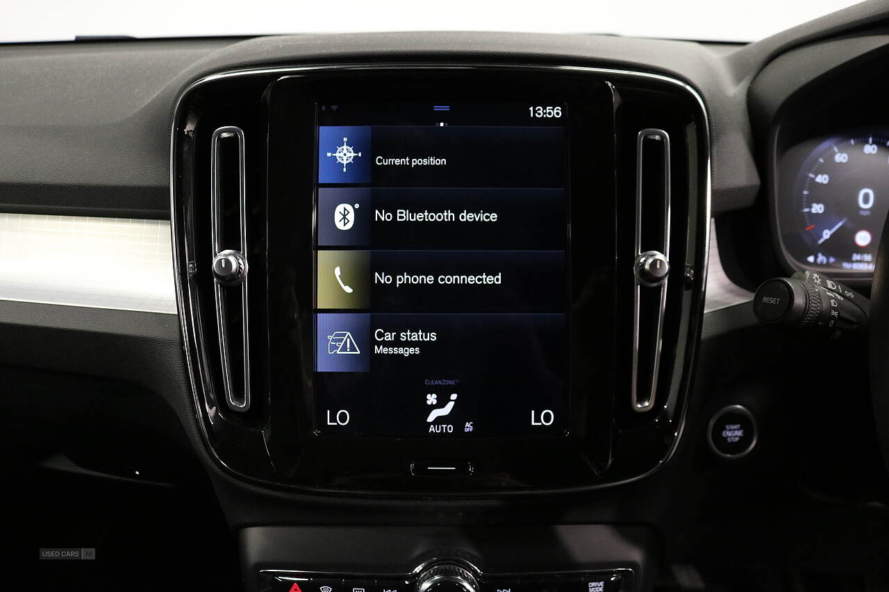 Nov 2020 Volvo XC40 1.5 T3 [163] Momentum 5dr