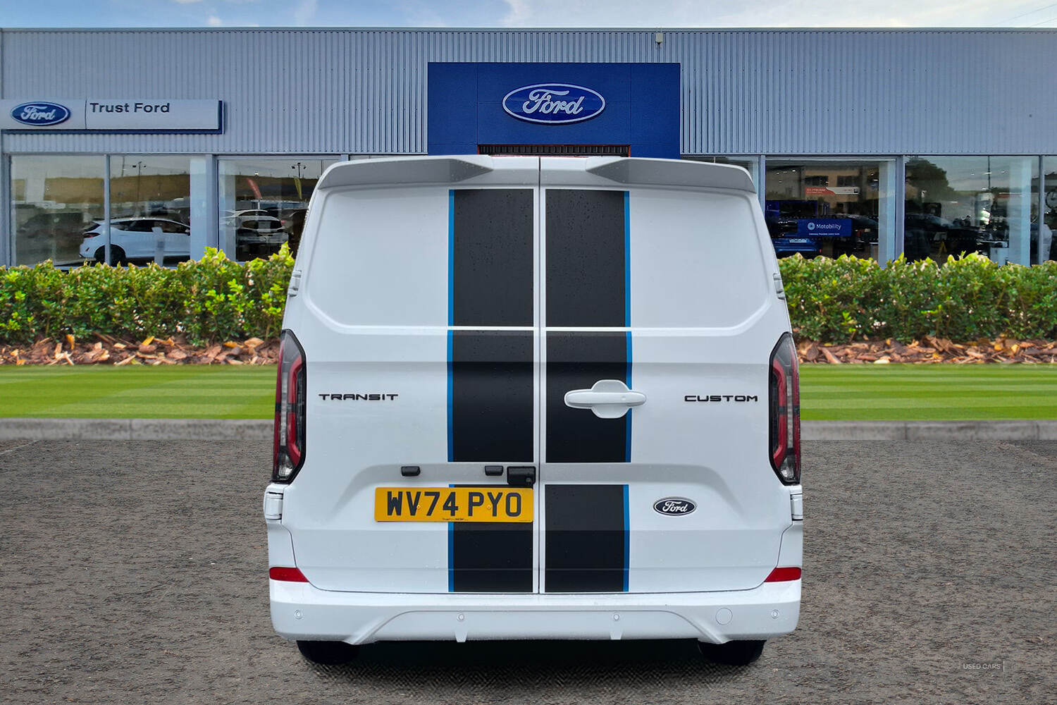Sep 2024 Ford Transit Custom 2.0 EcoBlue 170ps H1 Van Sport Auto