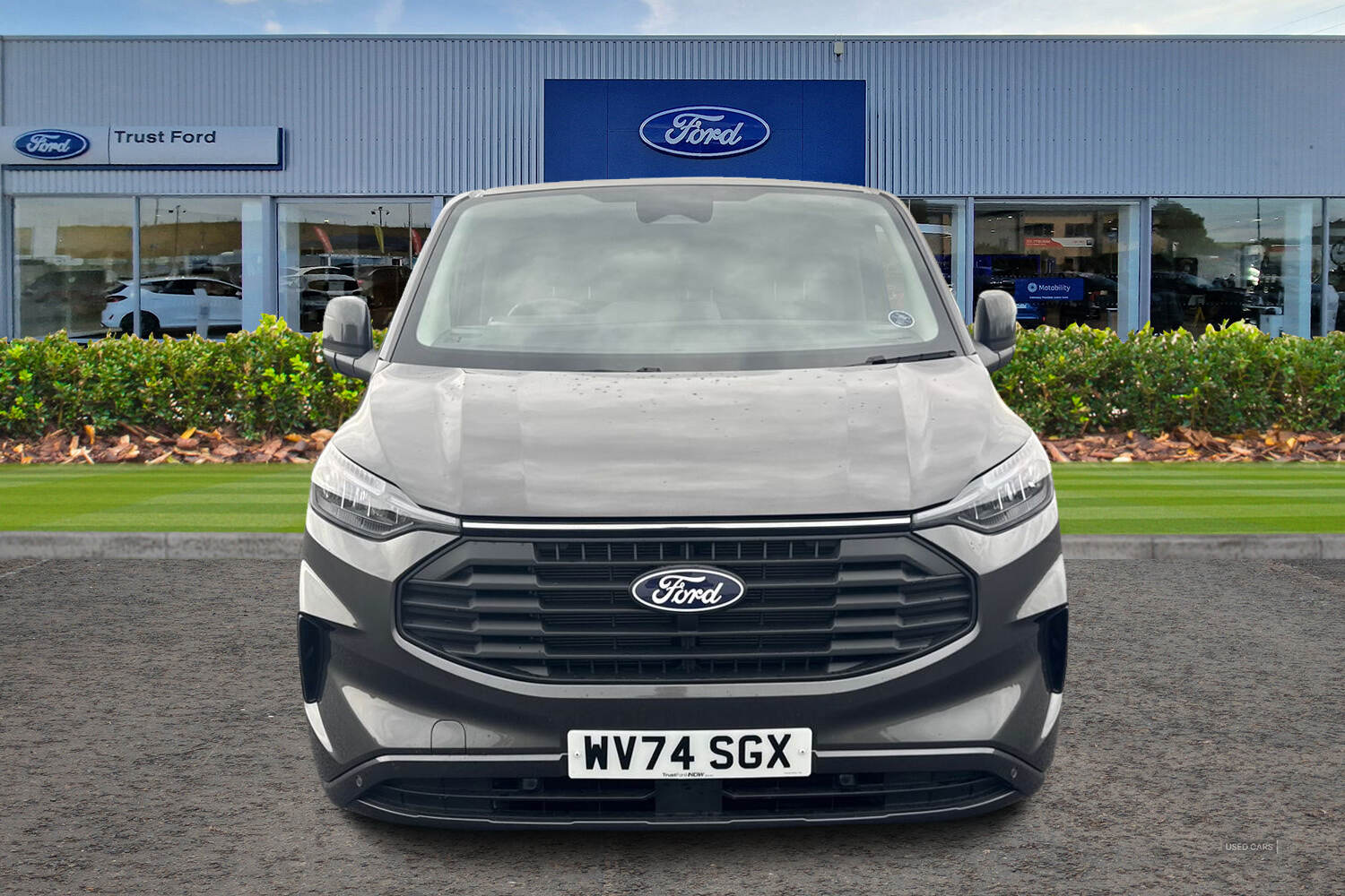 Sep 2024 Ford Transit Custom 2.0 EcoBlue 136ps H1 Van Limited Auto