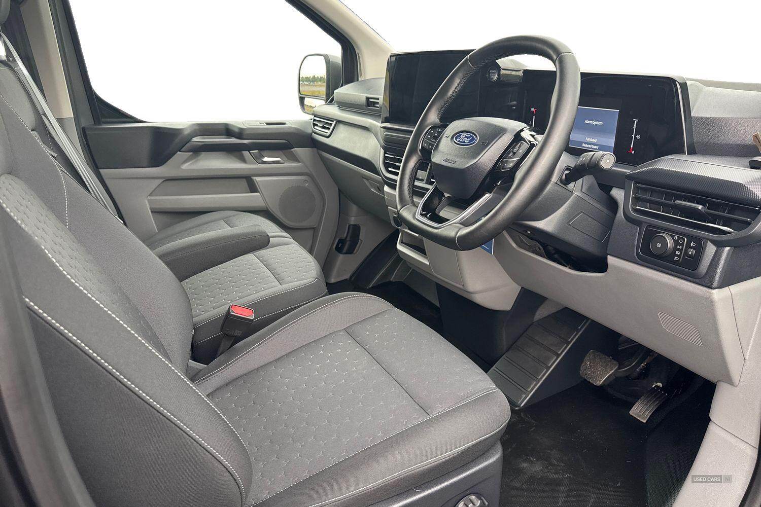 Sep 2024 Ford Transit Custom 2.0 EcoBlue 136ps H1 Van Limited Auto