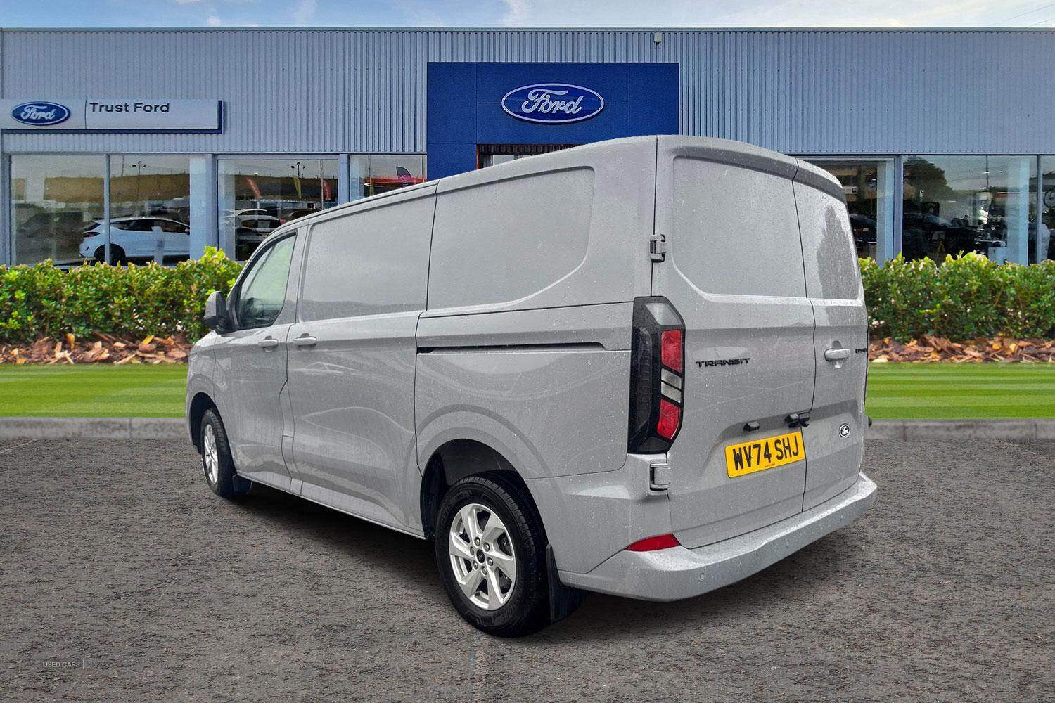 Sep 2024 Ford Transit Custom 2.0 EcoBlue 136ps H1 Van Limited Auto