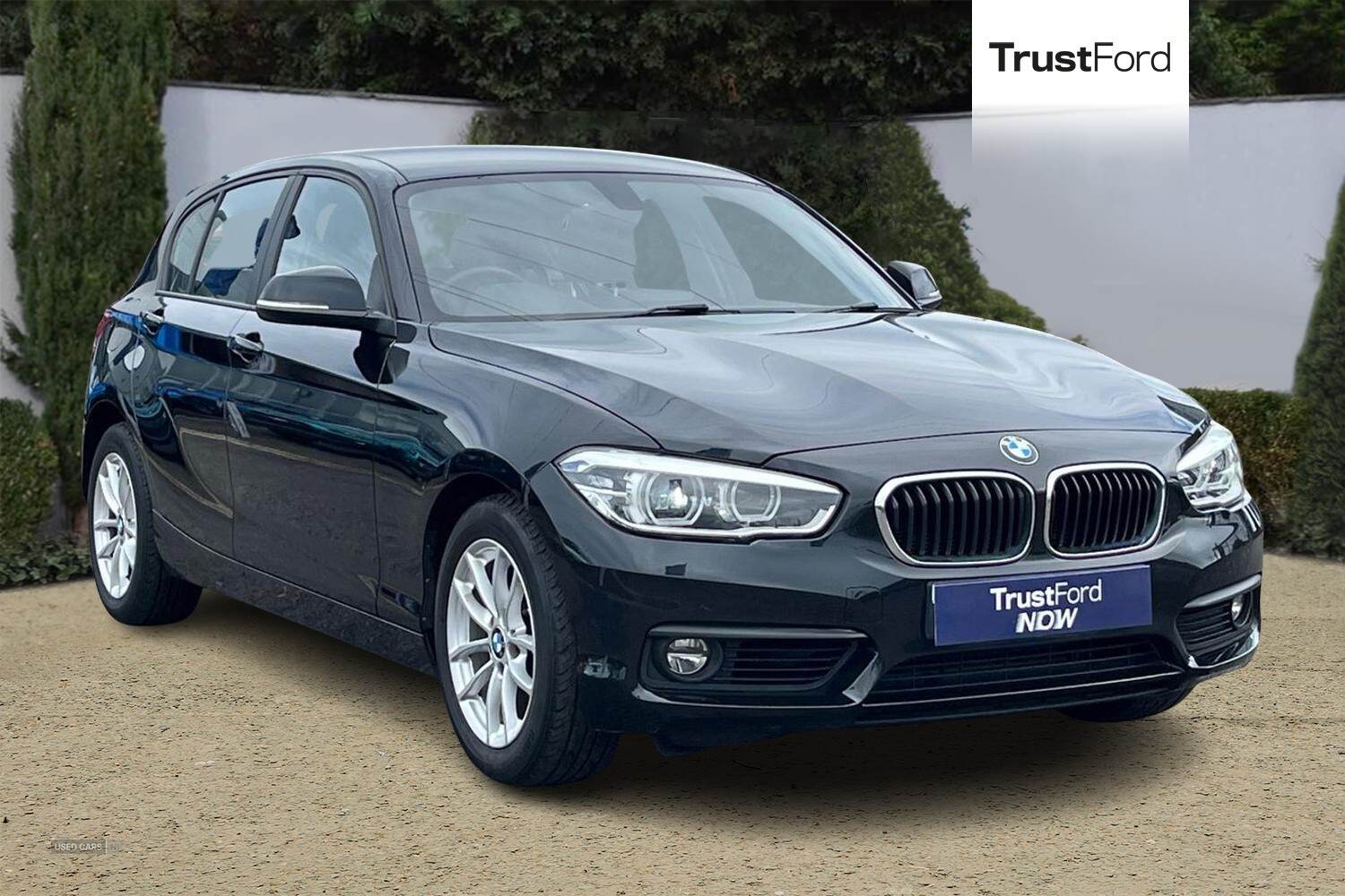 Mar 2019 BMW 1 Series 118i [1.5] SE Business 5dr [Nav/Servotronic]