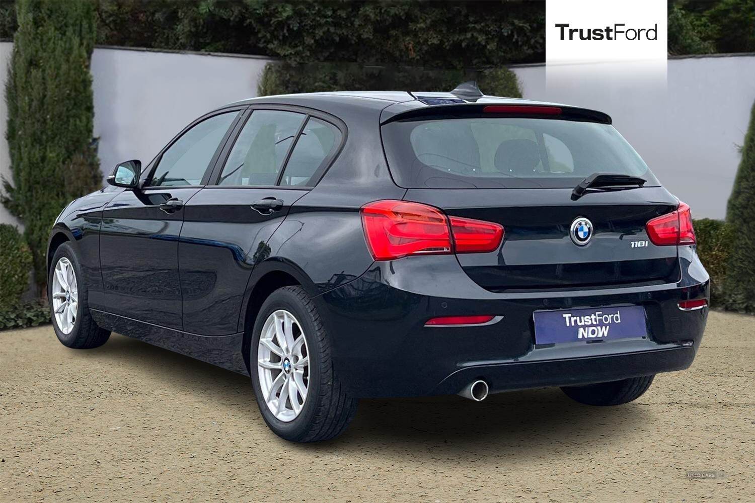 Mar 2019 BMW 1 Series 118i [1.5] SE Business 5dr [Nav/Servotronic]