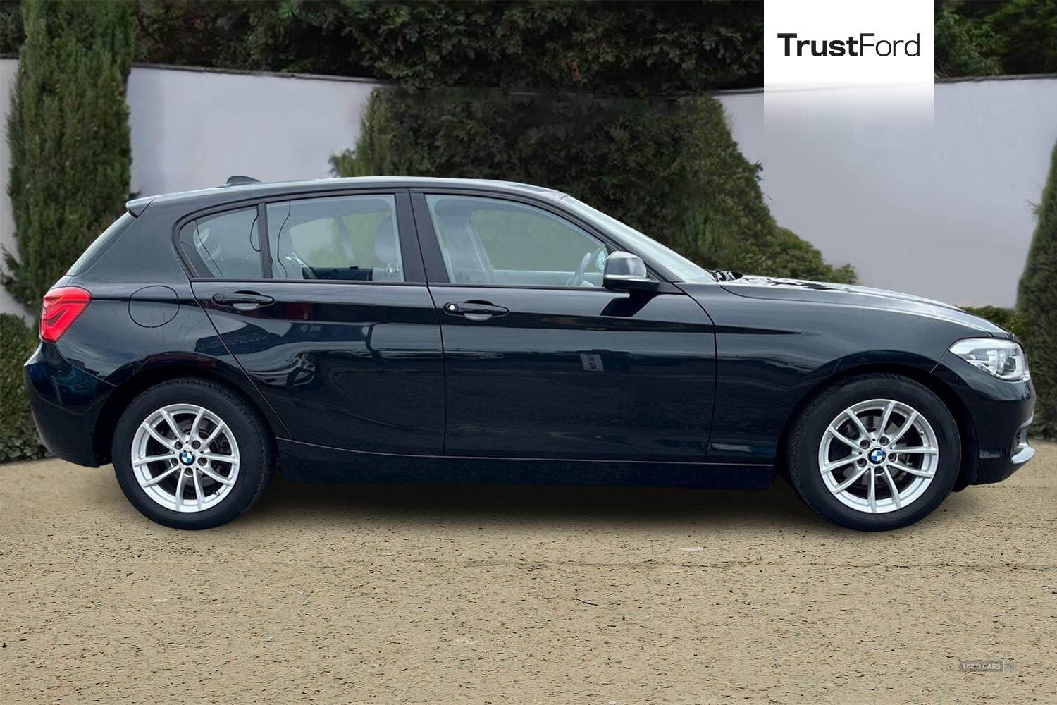 Mar 2019 BMW 1 Series 118i [1.5] SE Business 5dr [Nav/Servotronic]