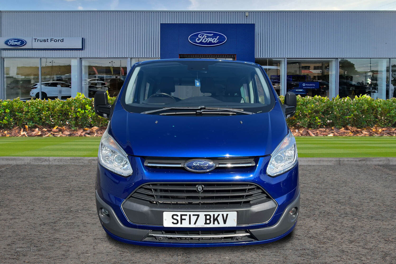 Mar 2017 Ford Tourneo Custom 2.0 TDCi 105ps Low Roof 8 Seater Zetec