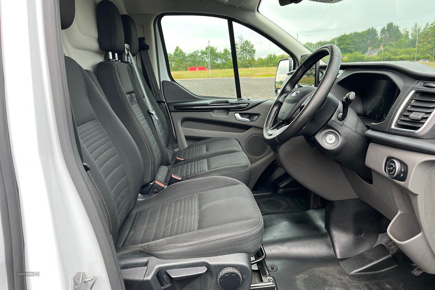 Sep 2022 Ford Transit Custom 2.0 EcoBlue 170ps Low Roof Limited Van Auto
