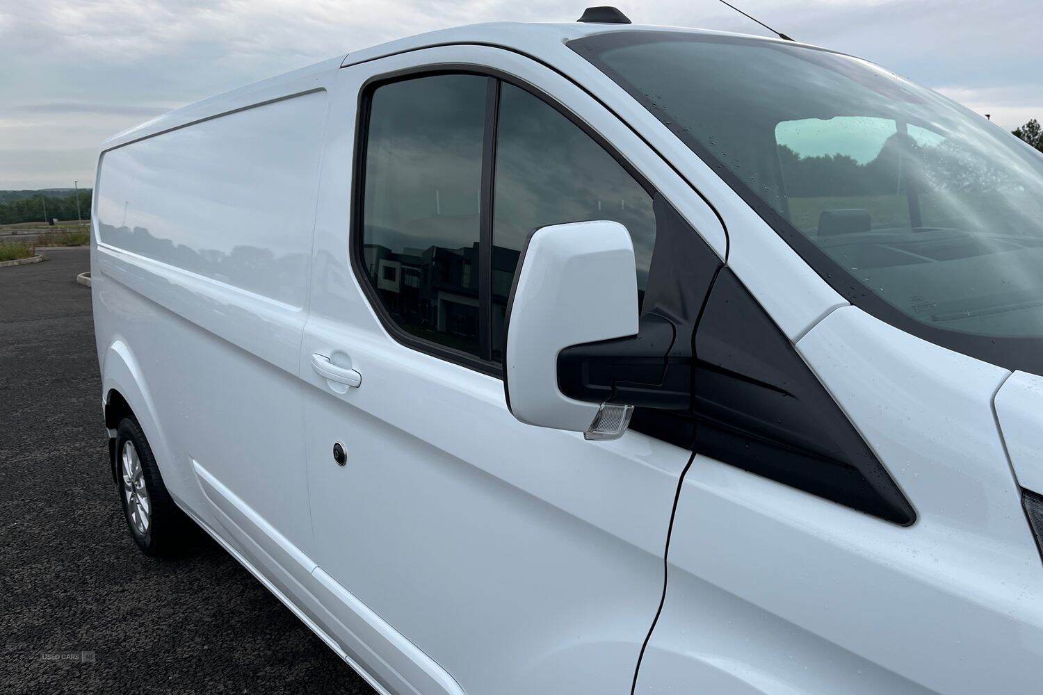 Sep 2022 Ford Transit Custom 2.0 EcoBlue 170ps Low Roof Limited Van Auto