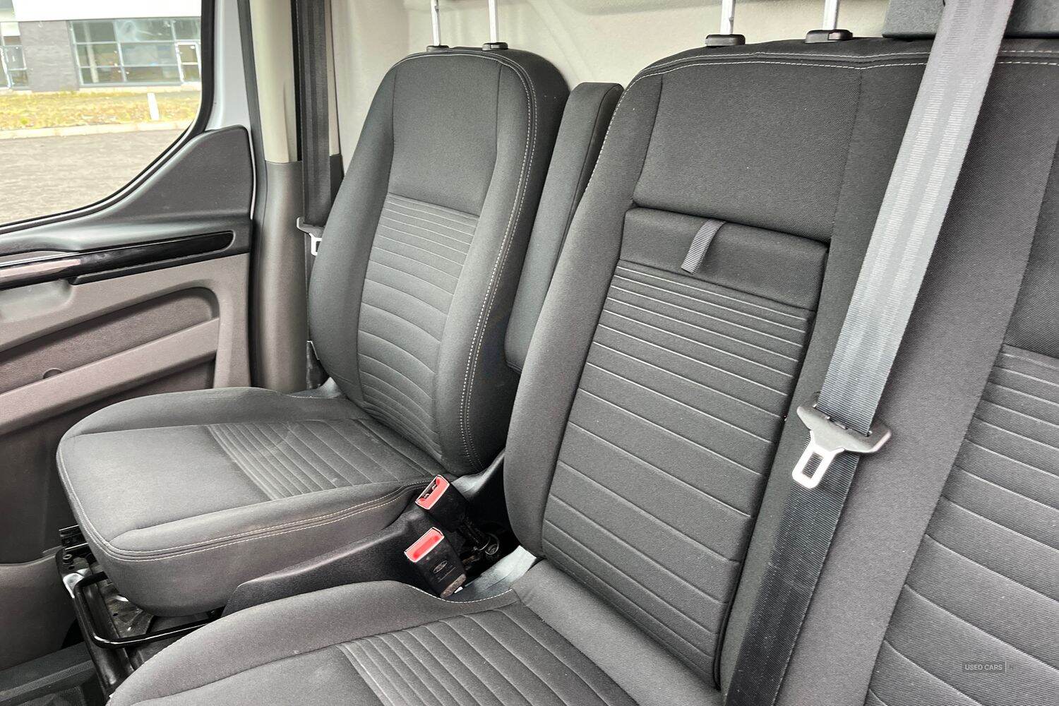 Sep 2022 Ford Transit Custom 2.0 EcoBlue 170ps Low Roof Limited Van Auto