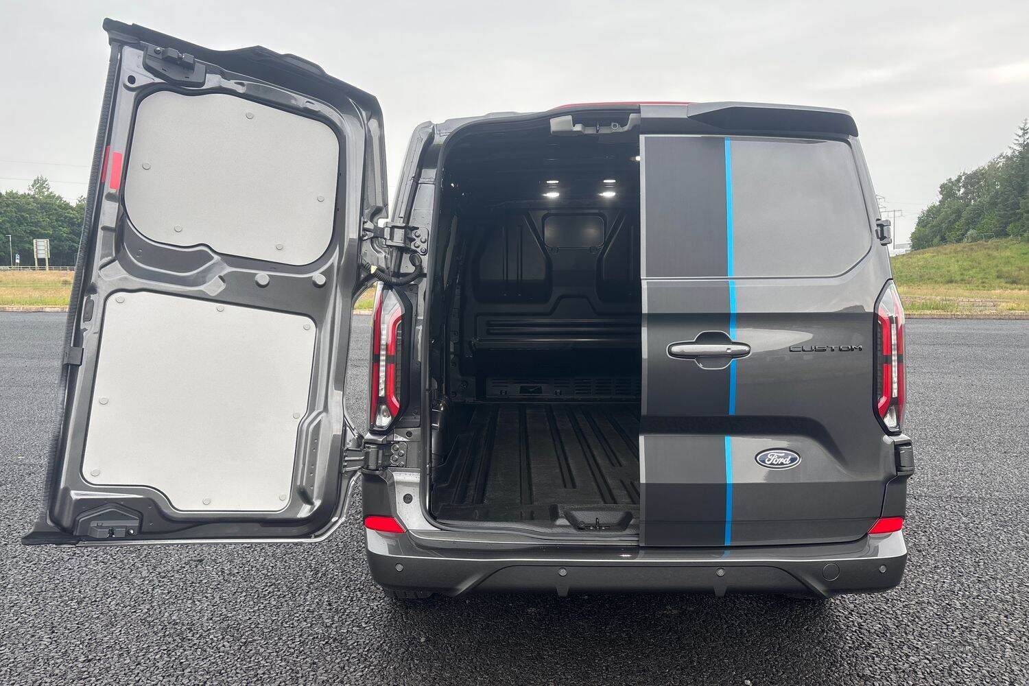 Oct 2024 Ford Transit Custom 2.0 EcoBlue 170ps H1 Van Sport Auto
