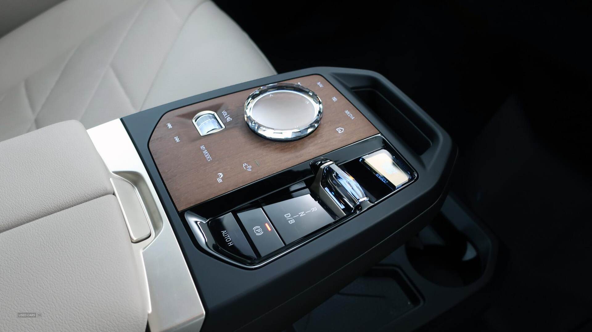 Feb 2024 BMW iX 240kW xDrive40 M Sport 76.6kWh 5dr Auto