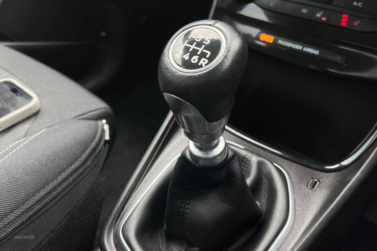 Feb 2022 Ford Puma 1.0 EcoBoost Hybrid mHEV Titanium 5dr - HEATED SEATS & STEERING WHEEL, REAR SENSORS, CRUISE CONTROL, APPLE CARPLAY & ANDROID AUTO, TOUCHSCREEN