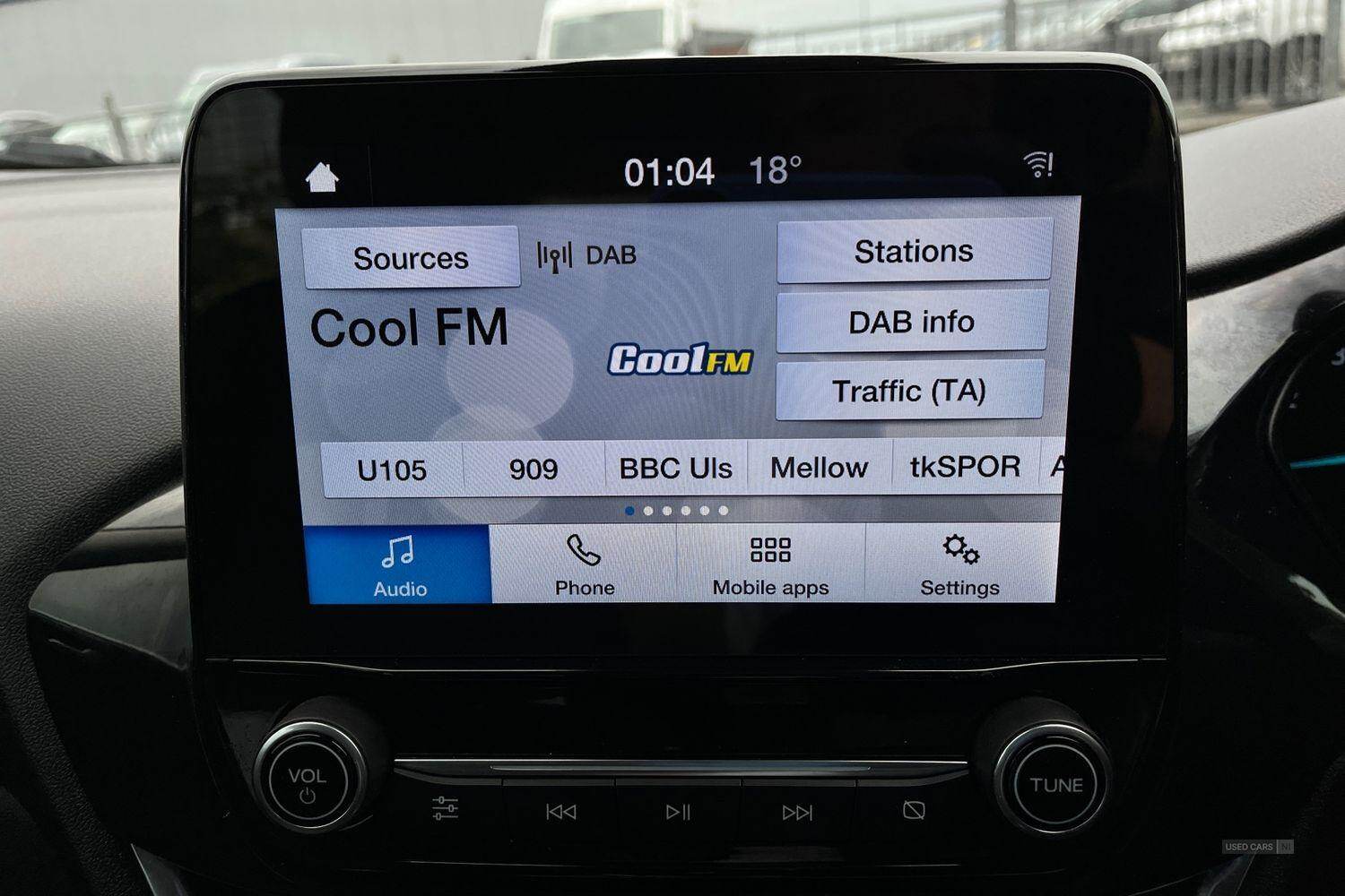 Feb 2022 Ford Puma 1.0 EcoBoost Hybrid mHEV Titanium 5dr - HEATED SEATS & STEERING WHEEL, REAR SENSORS, CRUISE CONTROL, APPLE CARPLAY & ANDROID AUTO, TOUCHSCREEN