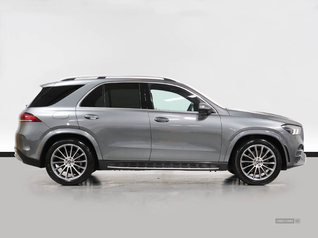 Jun 2021 Mercedes-Benz GLE GLE 300d 4Matic AMG Line Prem 5dr 9G-Tronic [7 St]