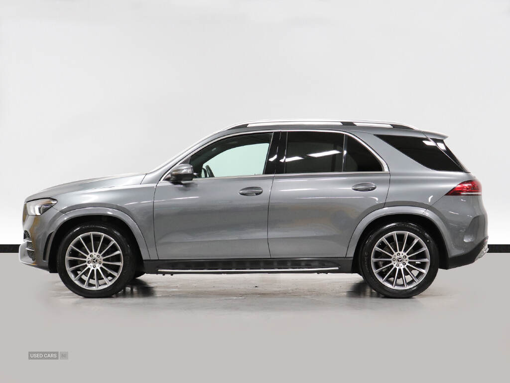 Jun 2021 Mercedes-Benz GLE GLE 300d 4Matic AMG Line Prem 5dr 9G-Tronic [7 St]
