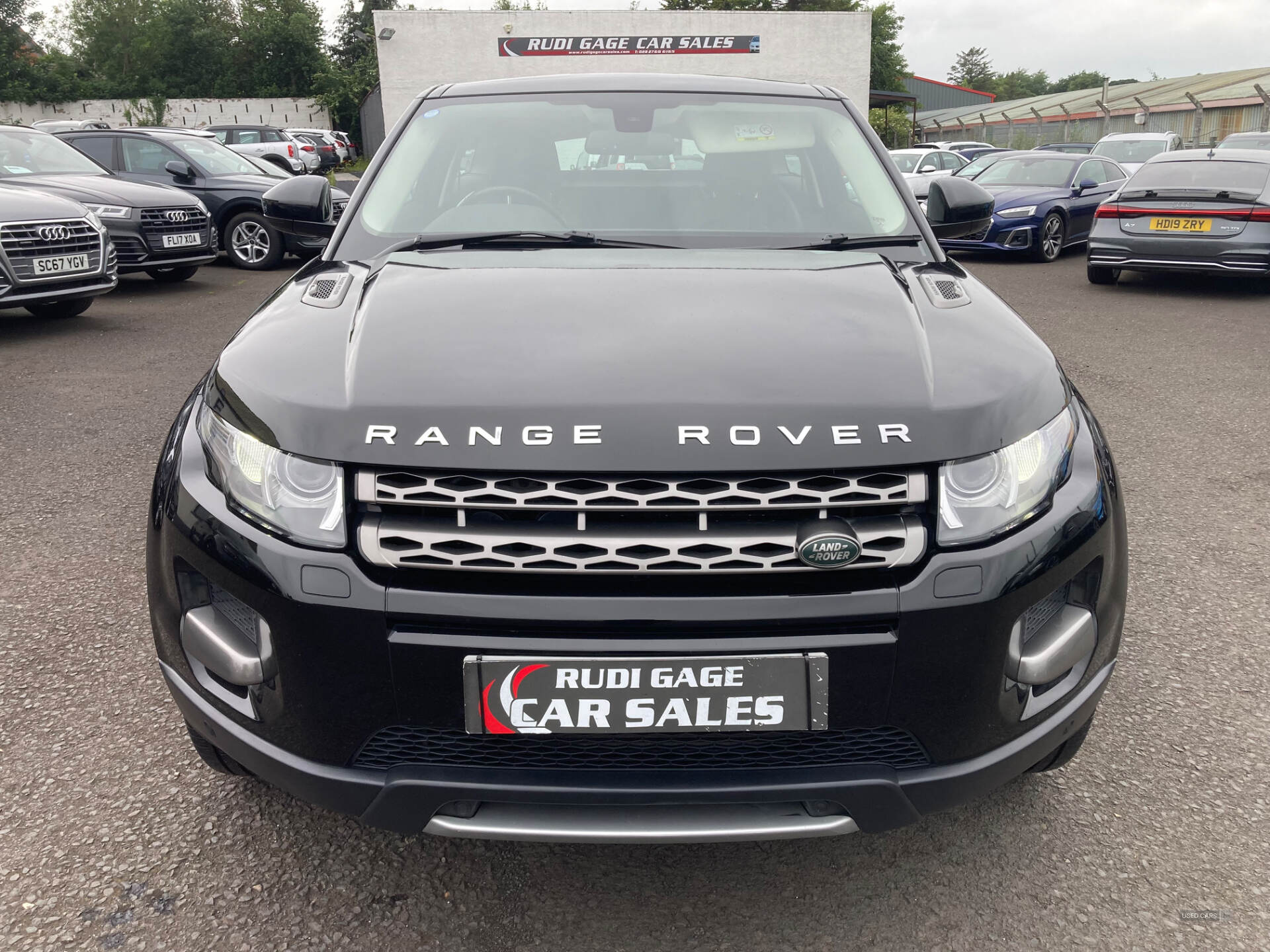 May 2015 Land Rover Range Rover Evoque 2.2 eD4 Pure 3dr [Tech Pack] 2WD