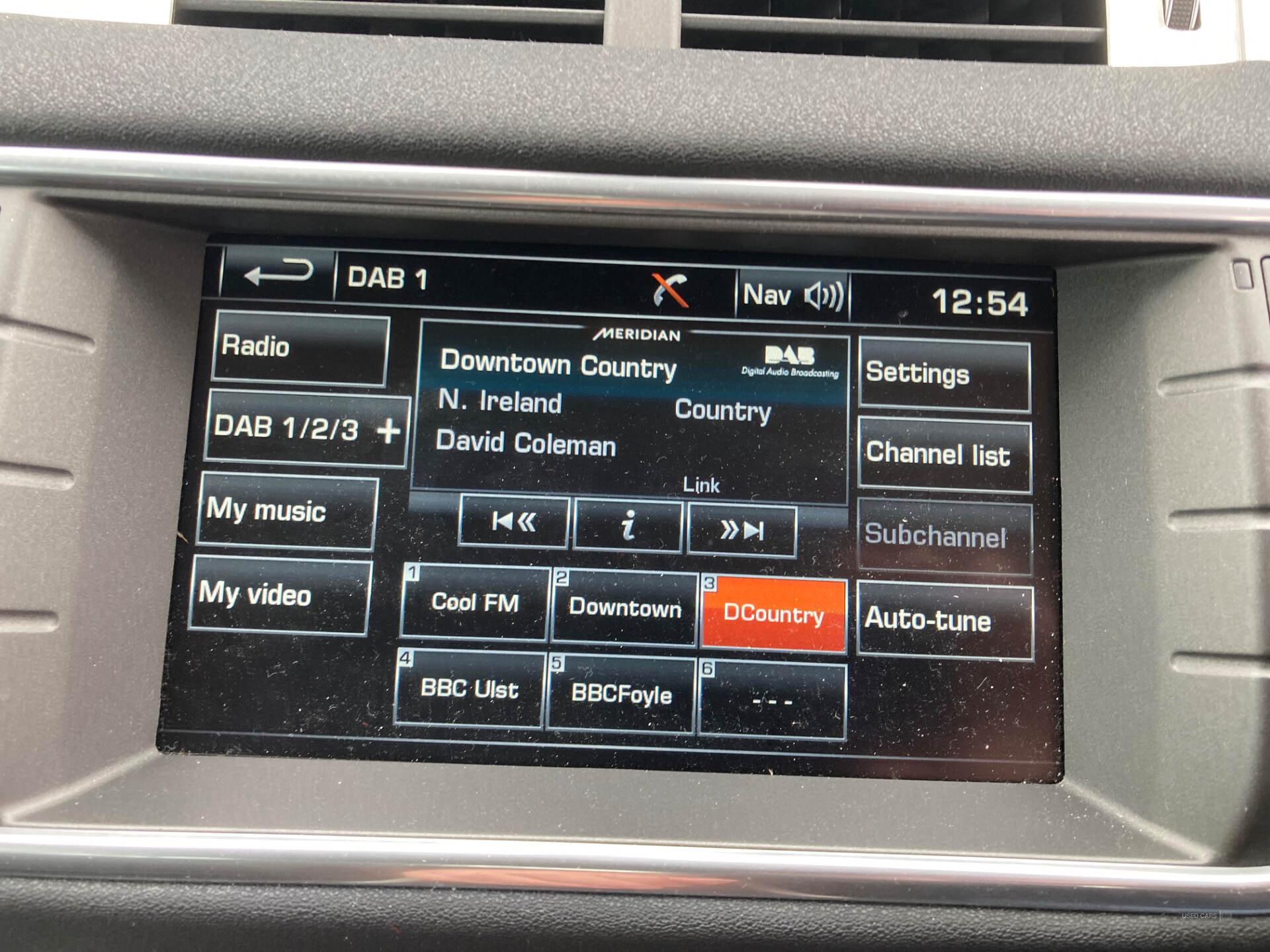 May 2015 Land Rover Range Rover Evoque 2.2 eD4 Pure 3dr [Tech Pack] 2WD