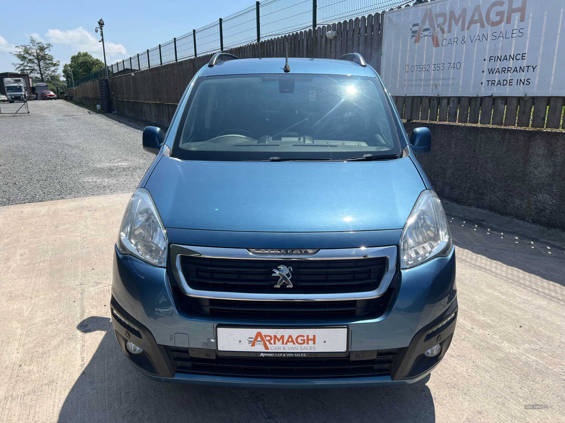 Jul 2015 Peugeot Partner Tepee 1.6 BlueHDi 120 Allure 5dr