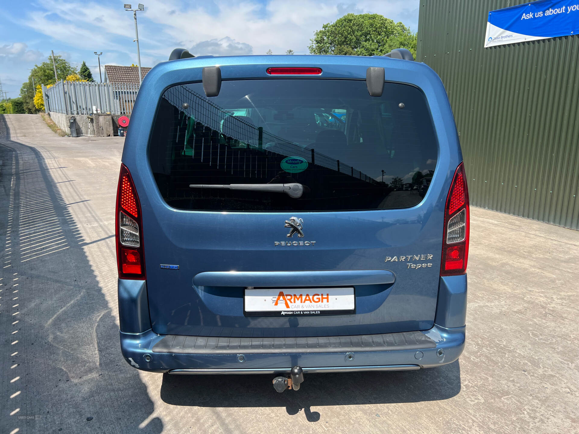 Jul 2015 Peugeot Partner Tepee 1.6 BlueHDi 120 Allure 5dr