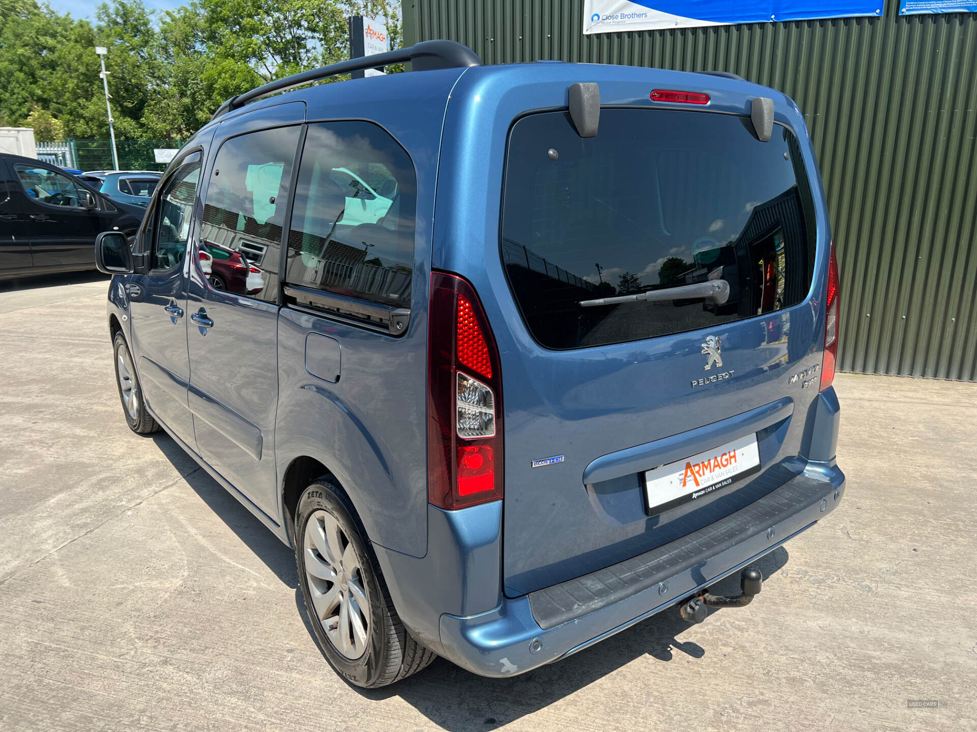 Jul 2015 Peugeot Partner Tepee 1.6 BlueHDi 120 Allure 5dr