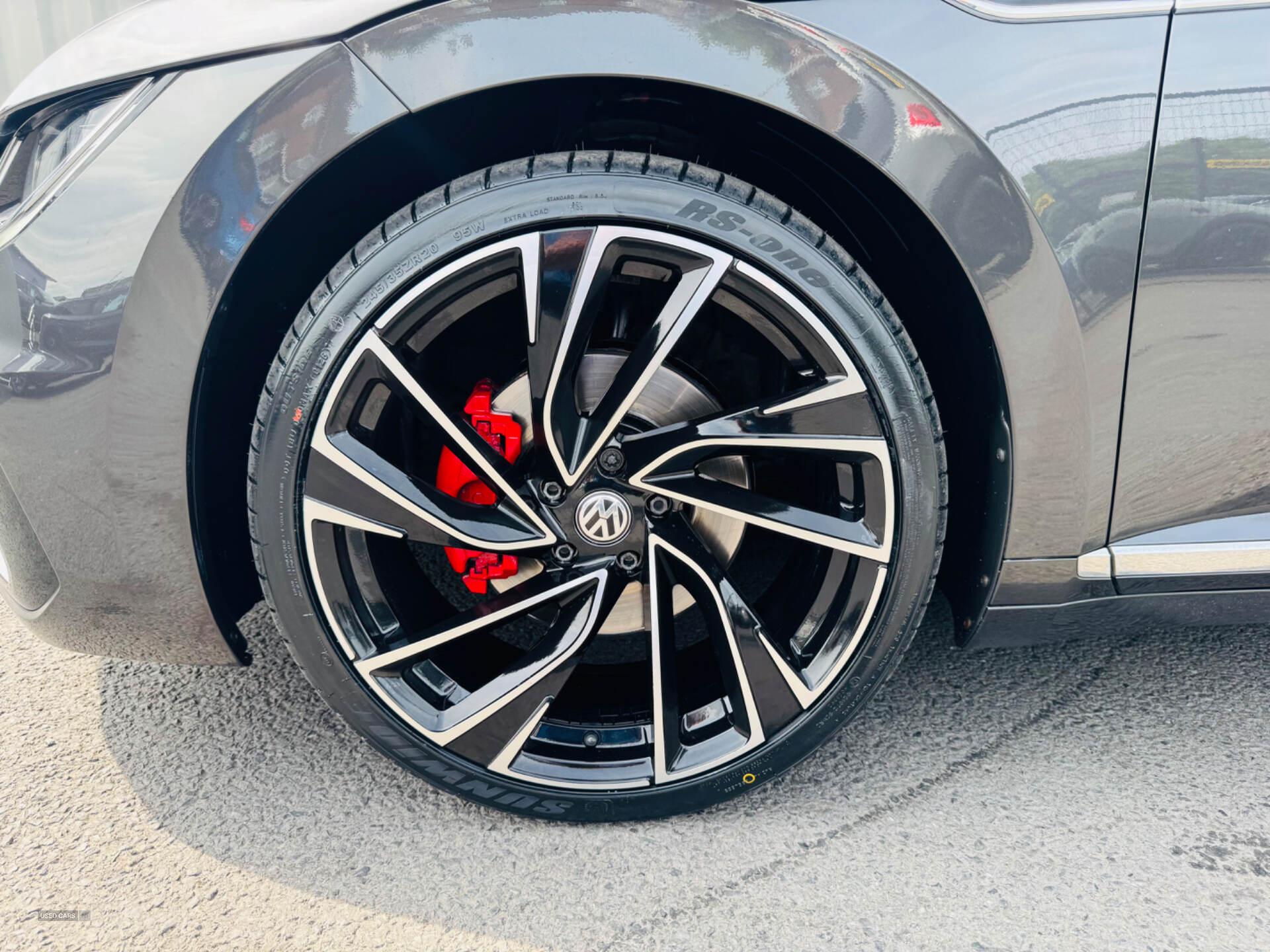 Nov 2019 Volkswagen Arteon 2.0 TDI SCR 190 R-Line 5dr 4MOTION DSG