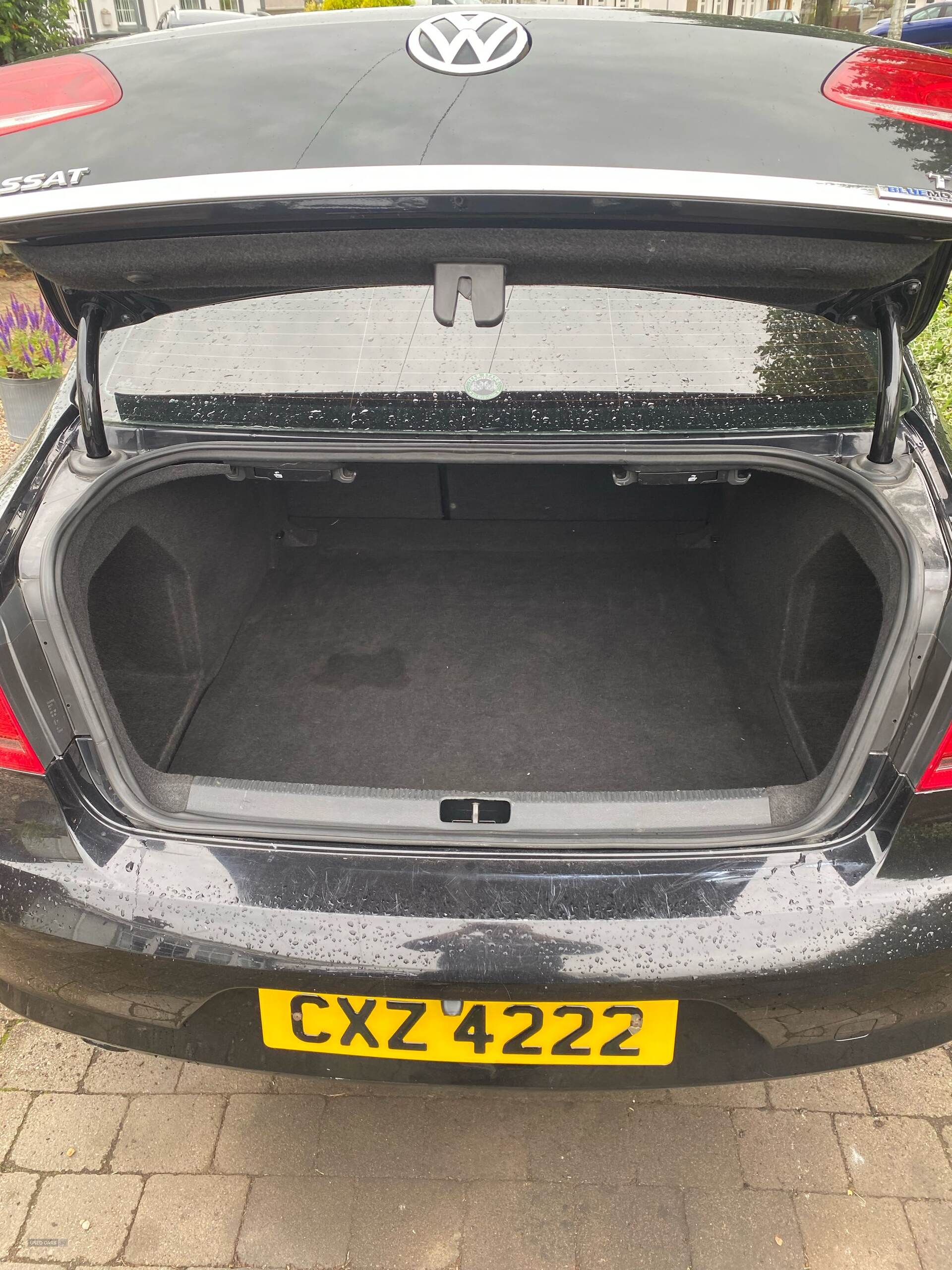 Apr 2011 Volkswagen Passat 1.6 TDI Bluemotion Tech S 4dr