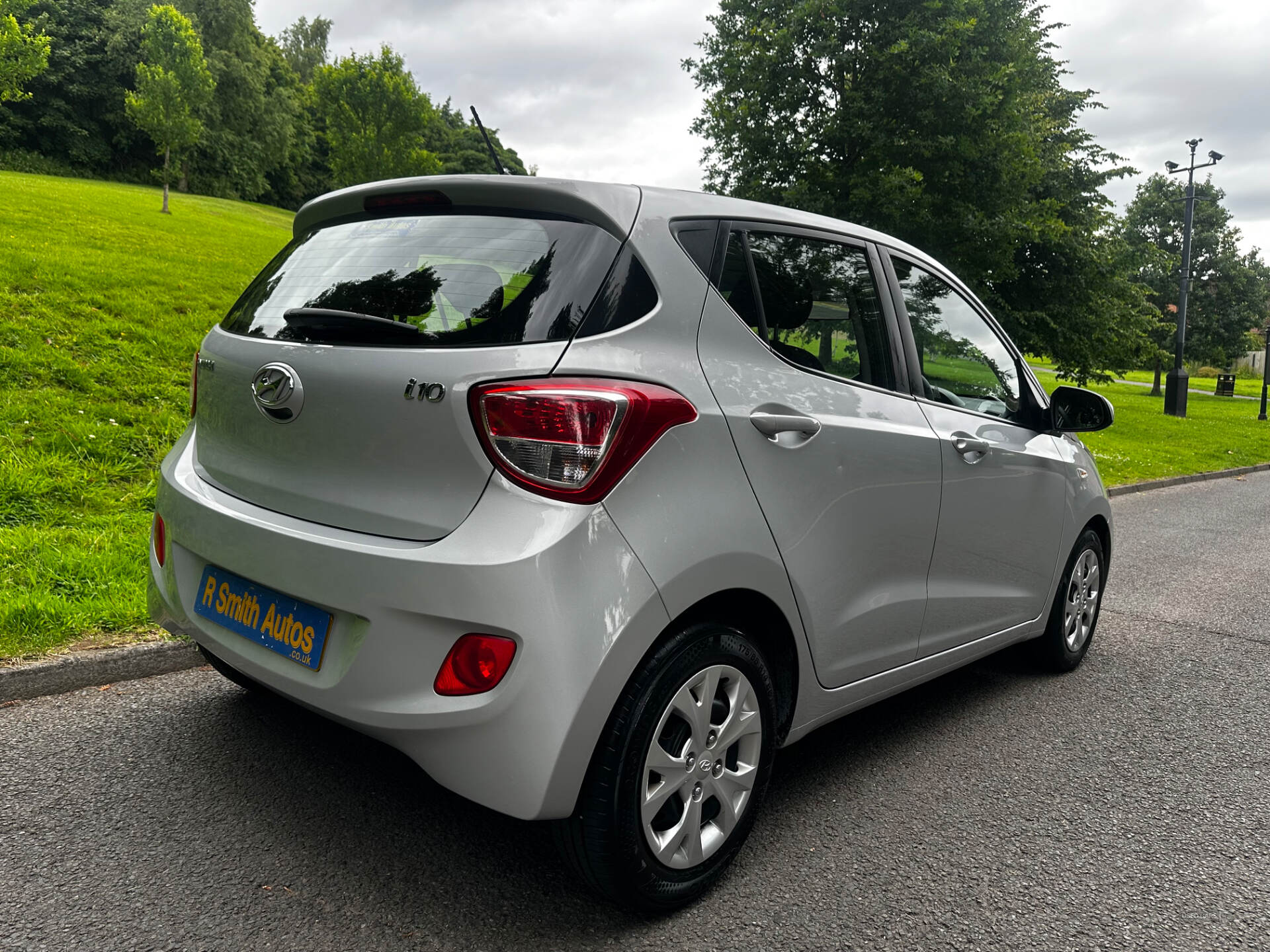 Apr 2016 Hyundai i10 1.0 Blue Drive SE 5dr