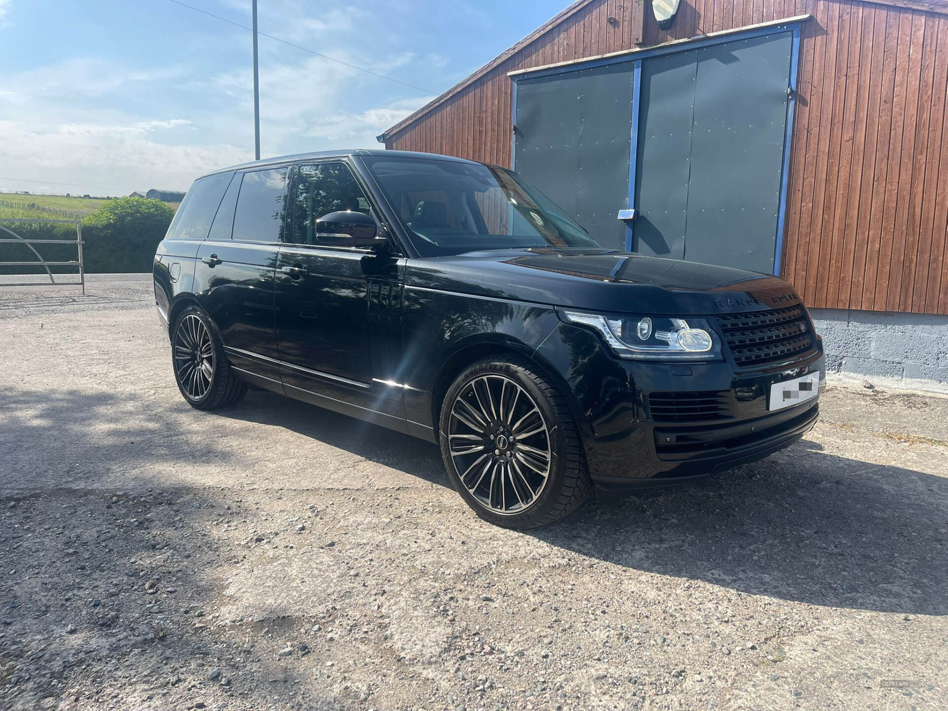 Land Rover Range Rover DIESEL ESTATE in Tyrone