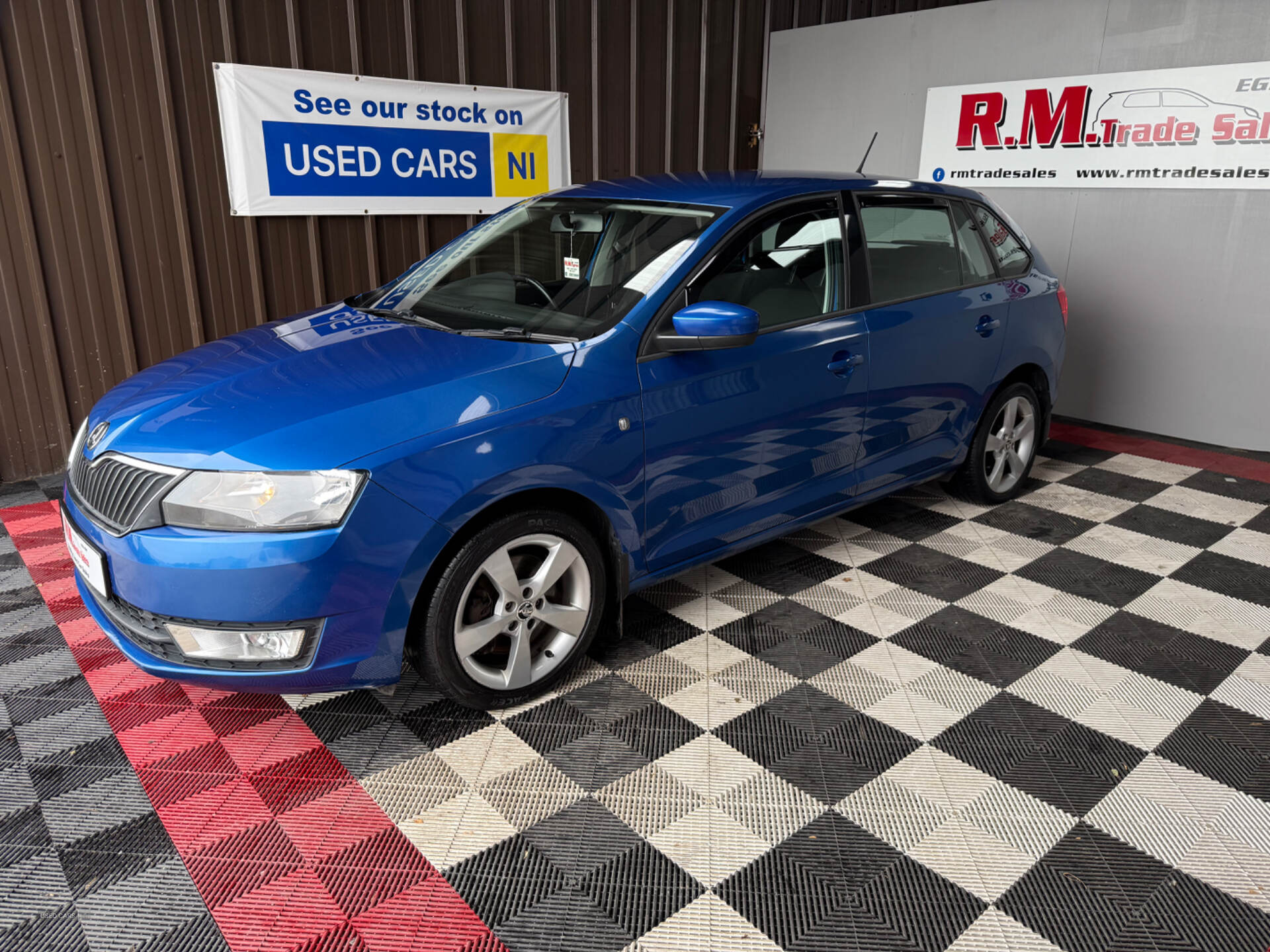 Apr 2015 Skoda Rapid 1.6 TDI CR GreenTech SE Tech 5dr