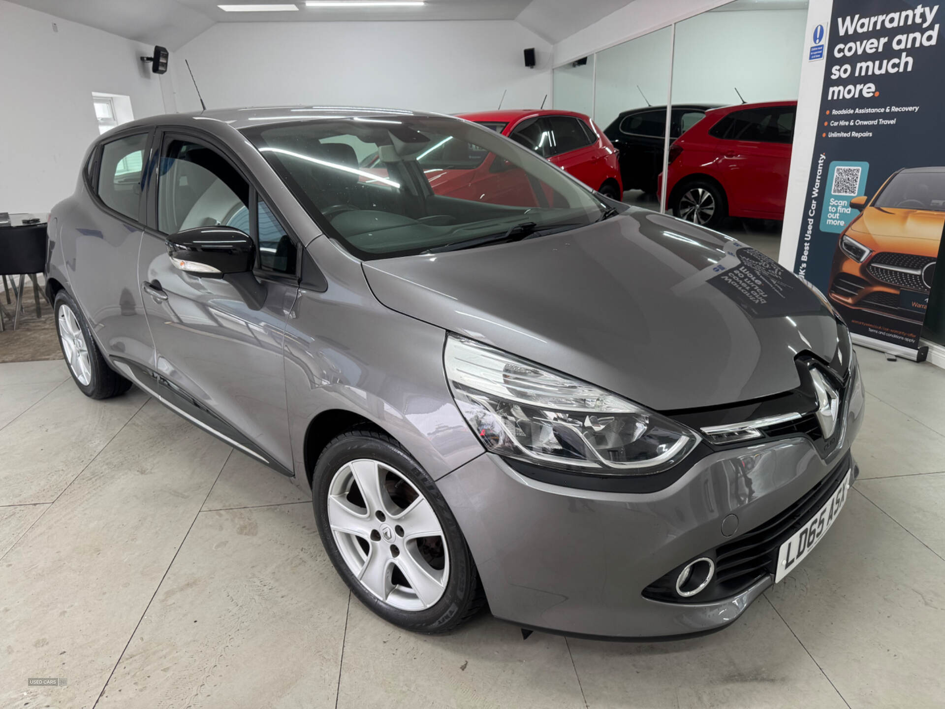 Sep 2015 Renault Clio 1.2 16V Dynamique Nav 5dr