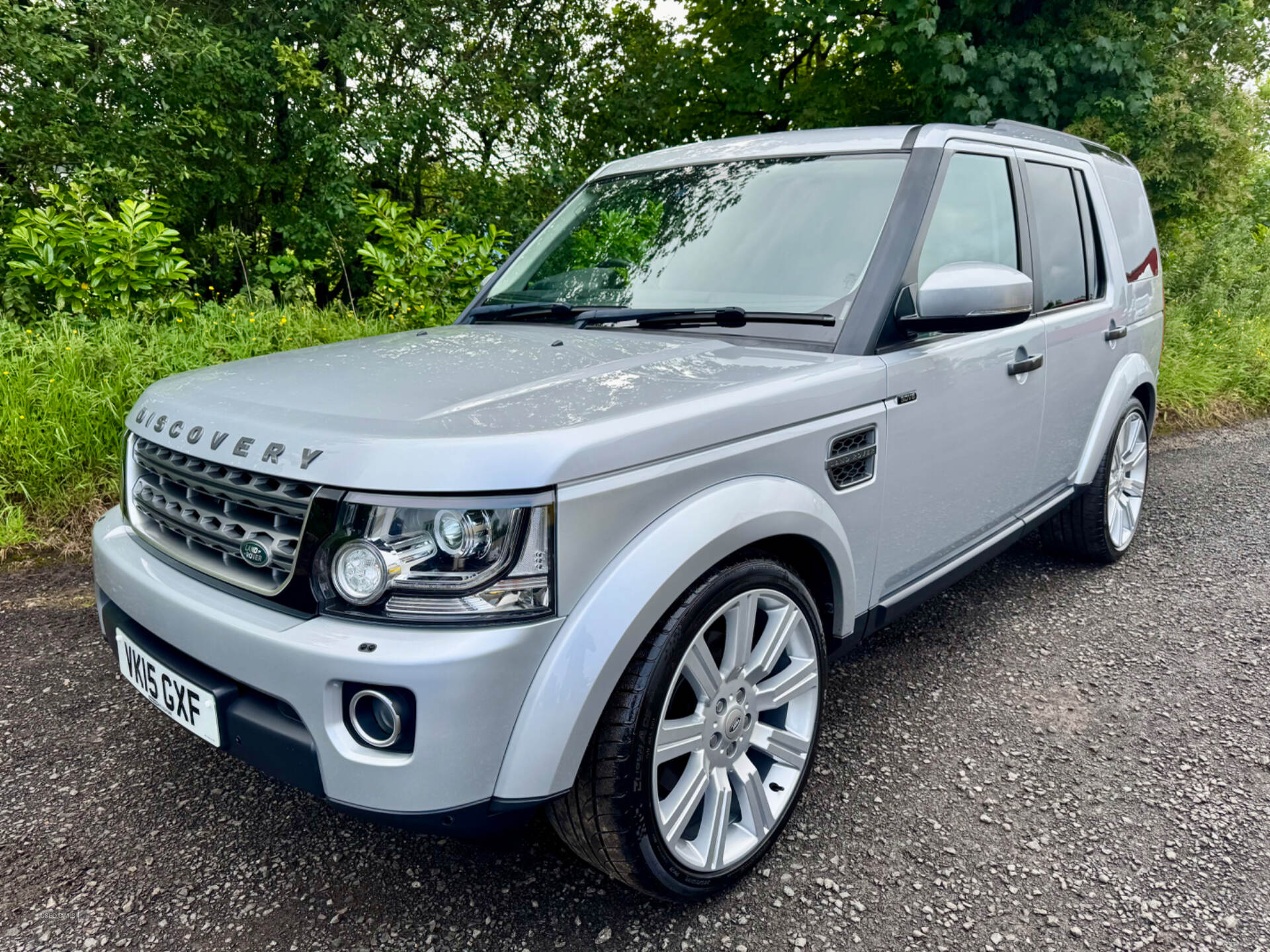 Mar 2015 Land Rover Discovery 3.0 SDV6 SE Tech 5dr Auto
