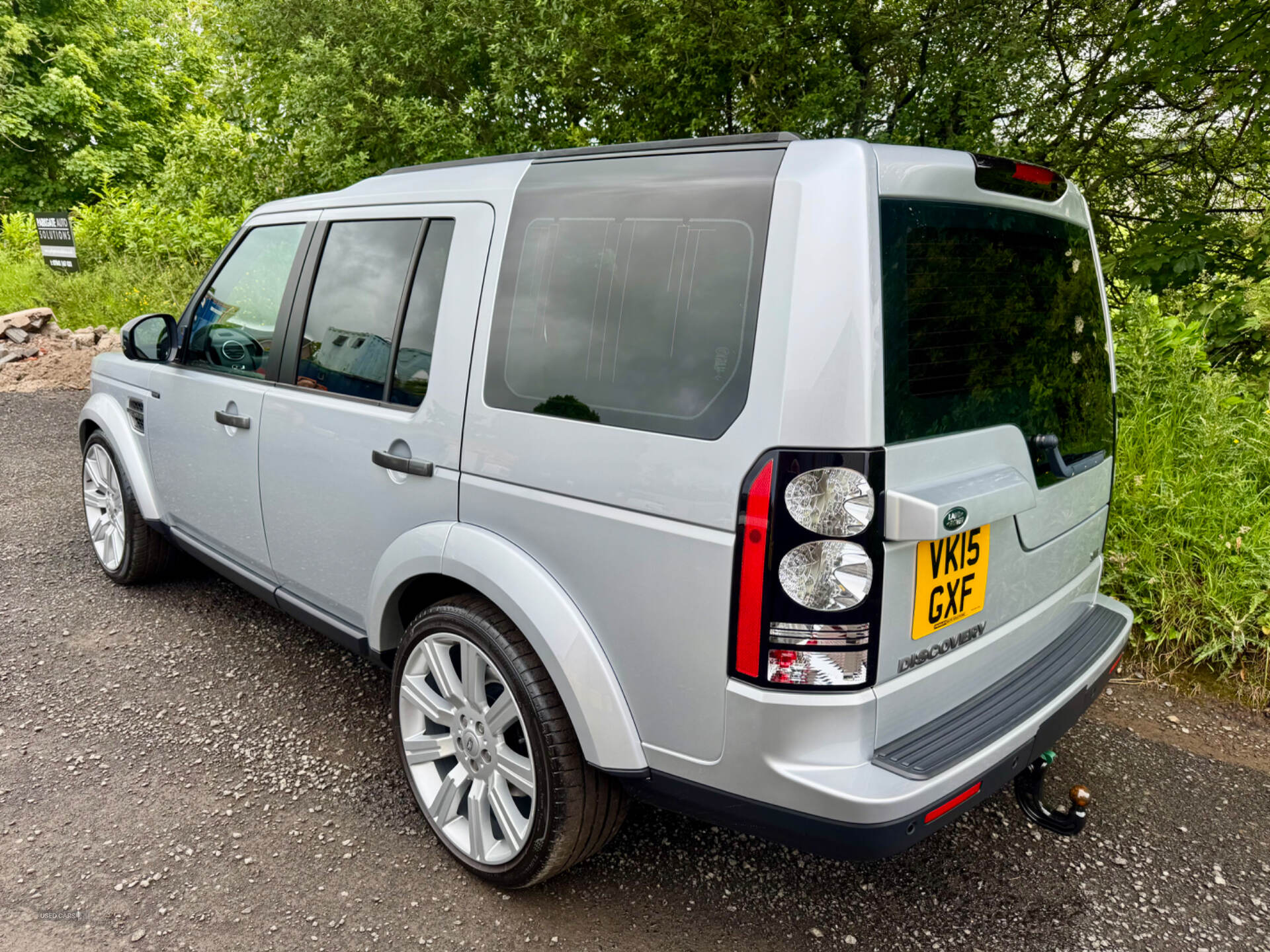 Mar 2015 Land Rover Discovery 3.0 SDV6 SE Tech 5dr Auto