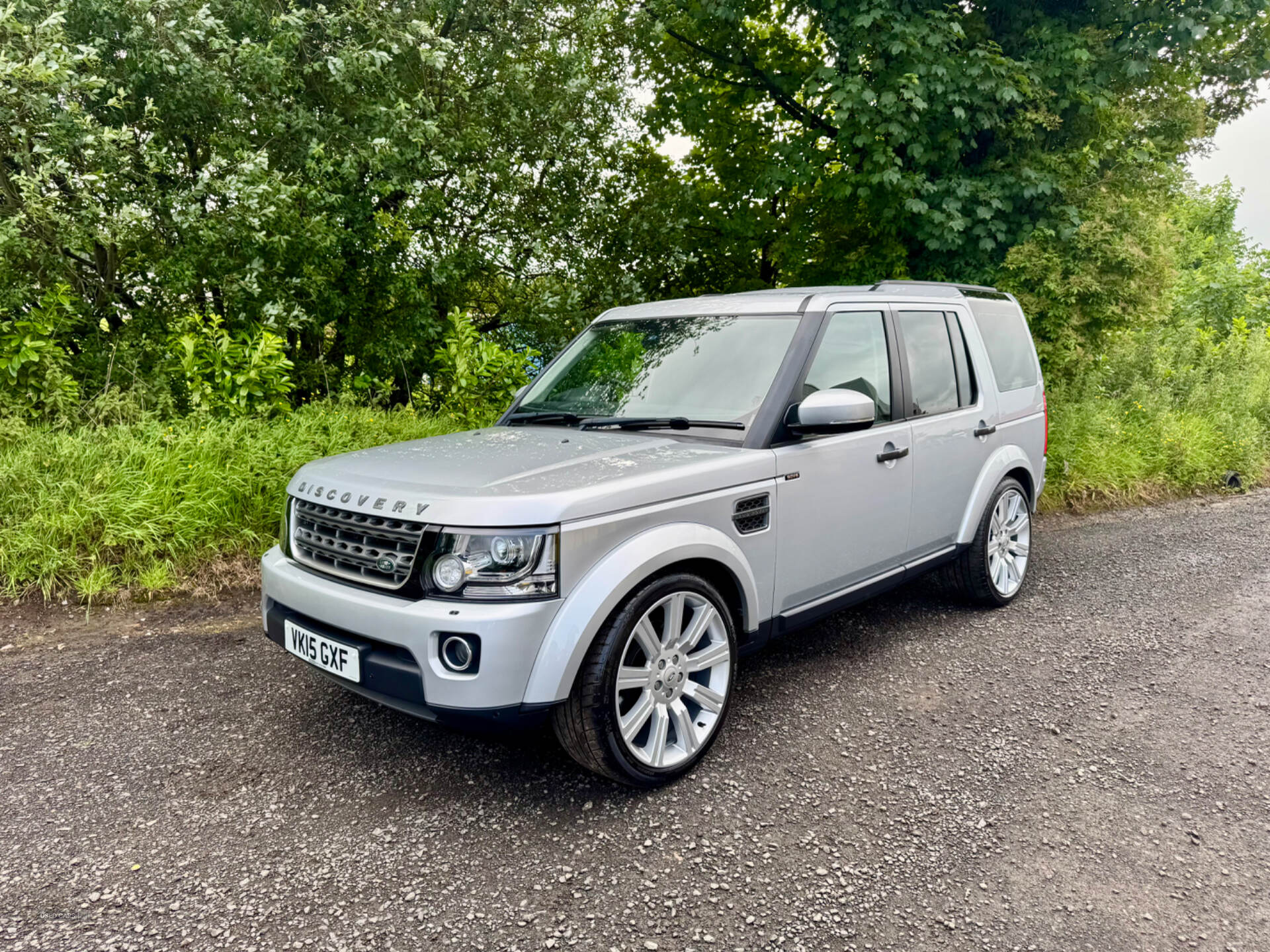Mar 2015 Land Rover Discovery 3.0 SDV6 SE Tech 5dr Auto