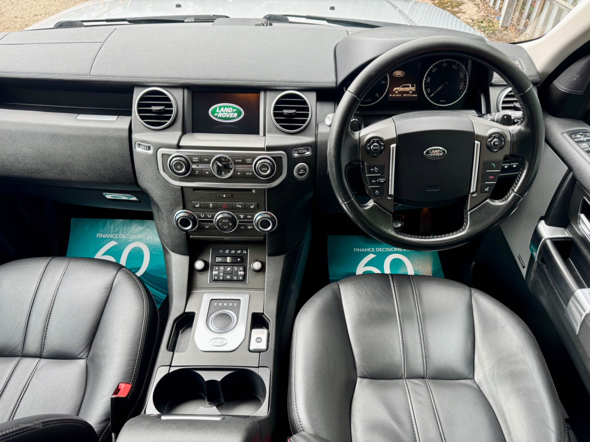 Mar 2015 Land Rover Discovery 3.0 SDV6 SE Tech 5dr Auto