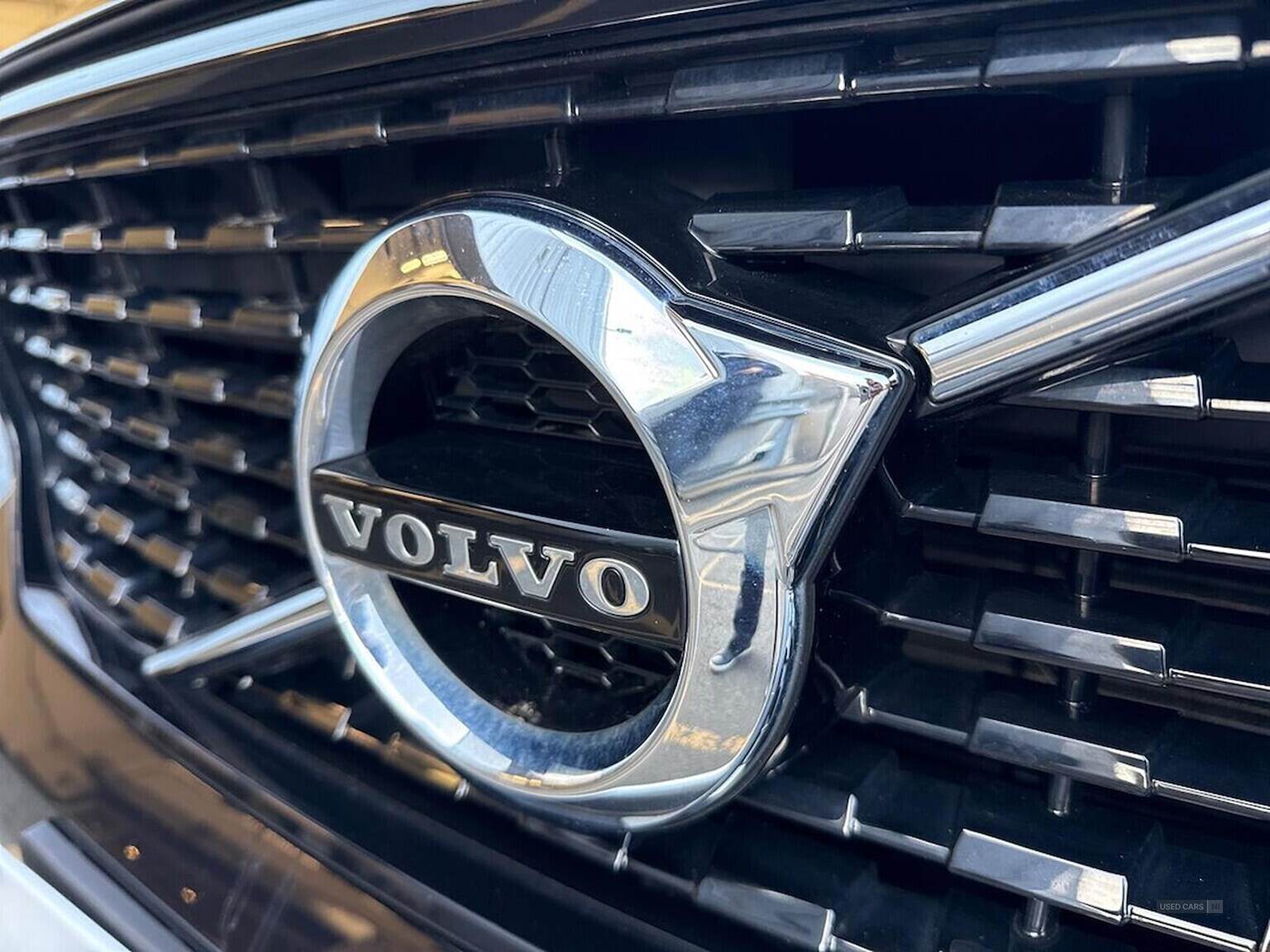 Jun 2021 Volvo XC40 1.5 T3 [163] R Design Pro 5Dr